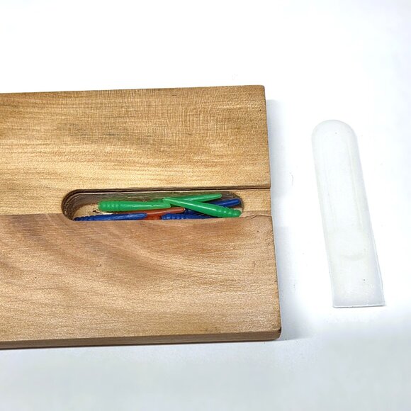 Wood Cribbage Board 3 Track with Pegs Red Blue Green - Picture 6 of 7